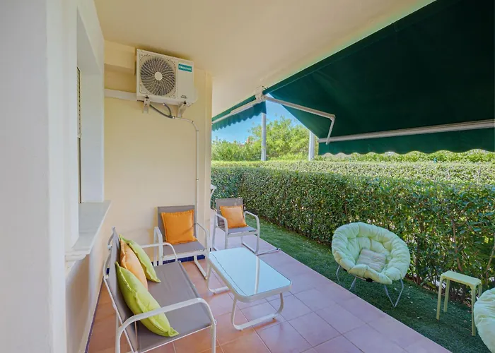 Beachside Apartamento *